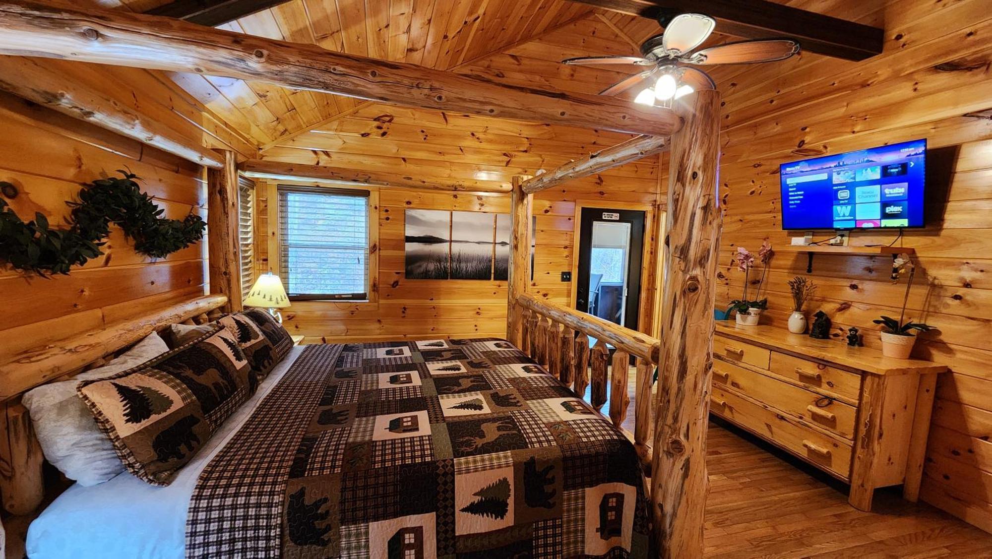 Lazy Bear Cabin เซอเวียร์วีล ภายนอก รูปภาพ